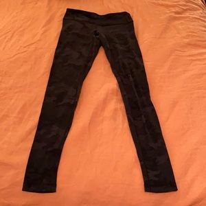 Lululemon black and charcoal leggings